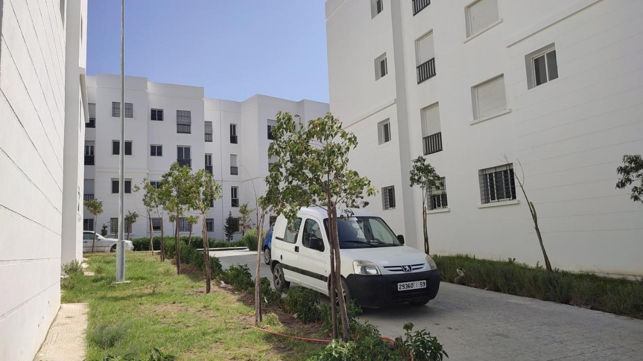 Beachside 2 Bedroom Apartment In Diplomatic Forest Tangier With Free Parking Exterior foto