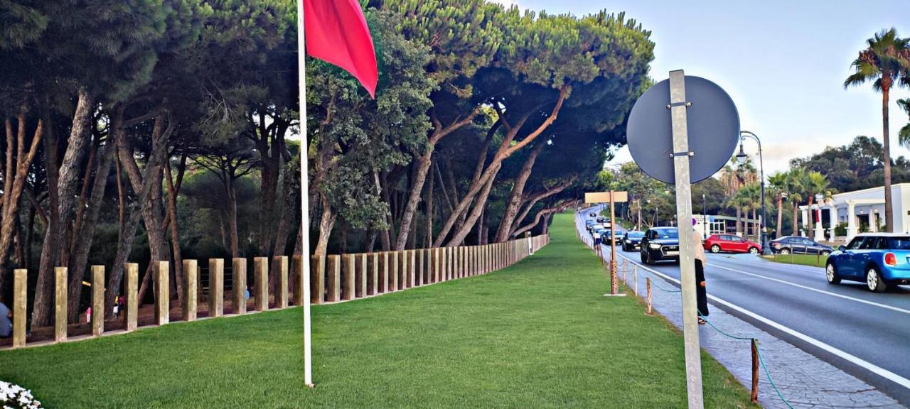 Beachside 2 Bedroom Apartment In Diplomatic Forest Tangier With Free Parking Exterior foto