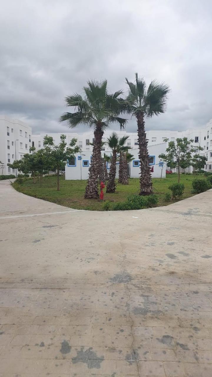 Beachside 2 Bedroom Apartment In Diplomatic Forest Tangier With Free Parking Exterior foto